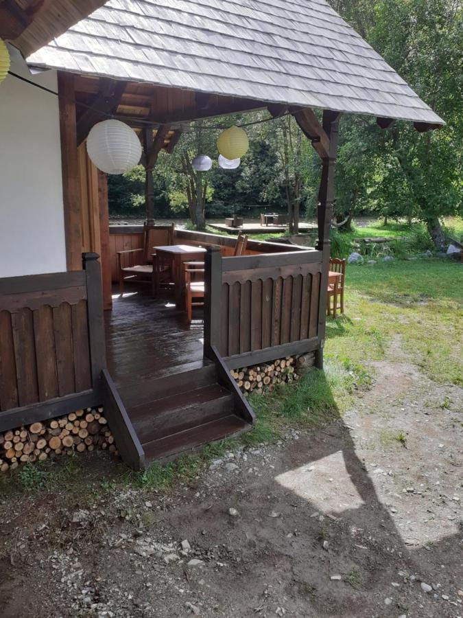 La Malu' Bistritei - Casutele Valea Stanii Hotel Ngoại thất bức ảnh